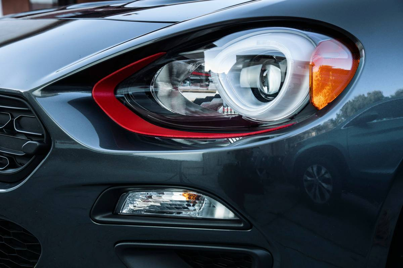 Illustration for article titled At $19,650, Could You Get Caught Up In This 2017 Fiat 124 Spider’s Web Of Intrigue?